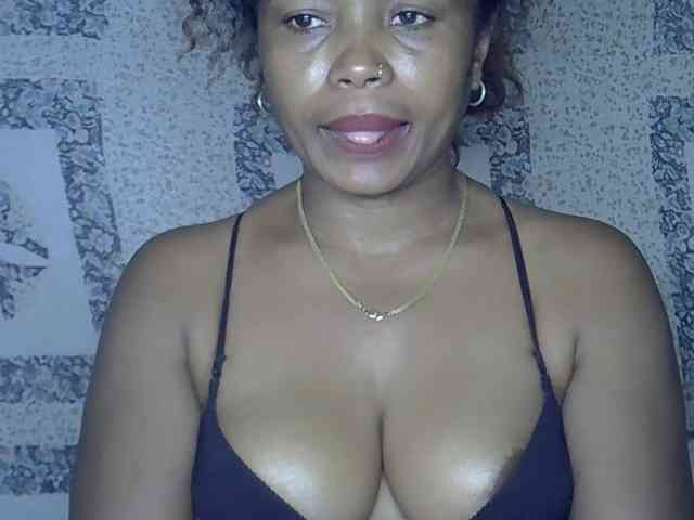 Sexywife1 webcam
