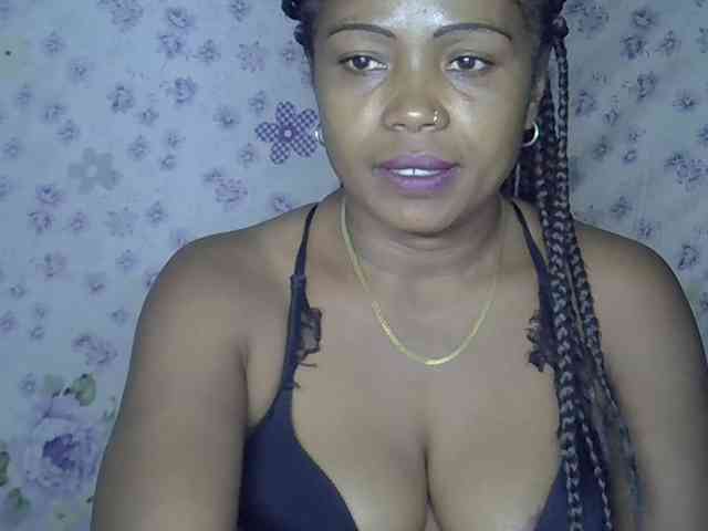 Sexywife1 webcam