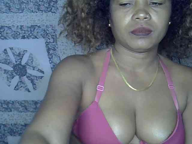 Sexywife1 webcam