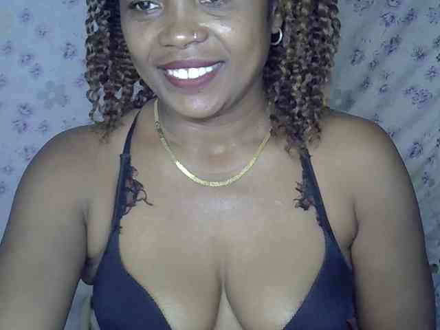 Sexywife1 webcam