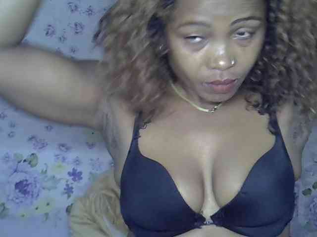 Sexywife1 webcam
