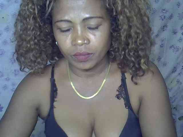 Sexywife1 webcam