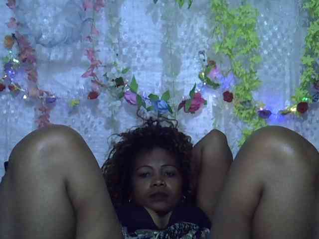 Sexywife1 webcam