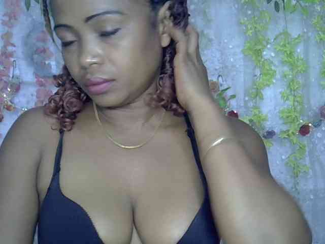 Sexywife1 webcam