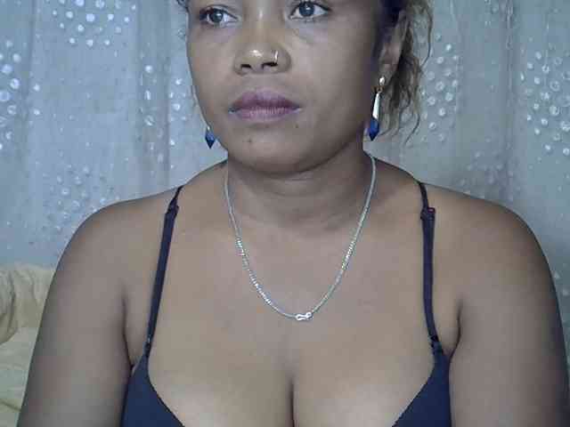 Sexywife1 webcam