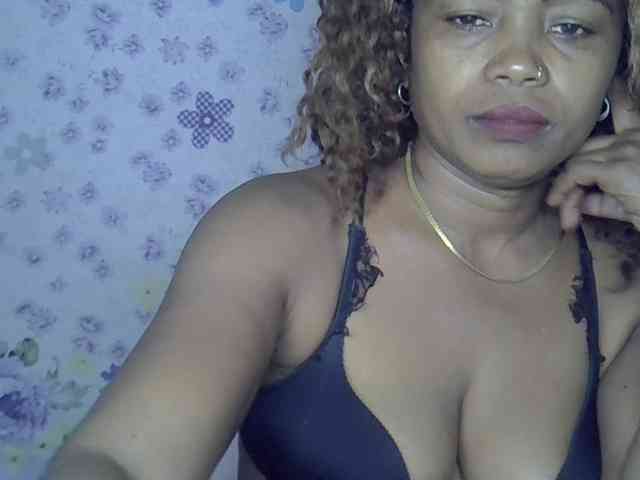 Sexywife1 webcam