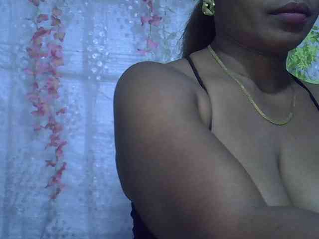 Sexywife1 webcam