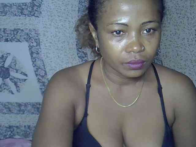 Sexywife1 webcam