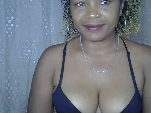Sexywife1 webcam