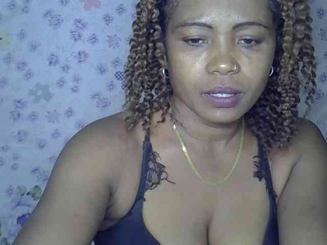 Sexywife1 webcam