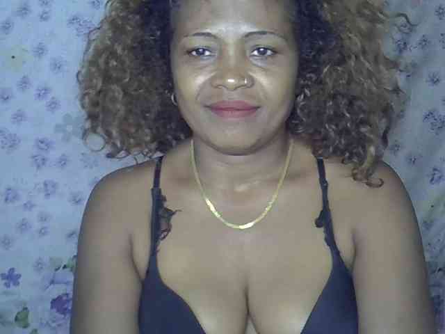 Sexywife1 webcam