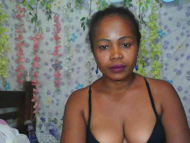 Sexywife1 webcam