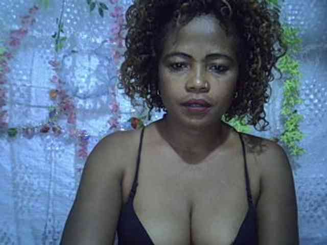 Sexywife1 webcam