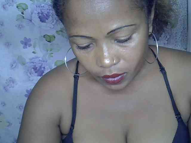 Sexywife1 webcam