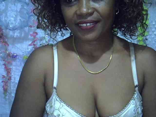 Sexywife1 webcam