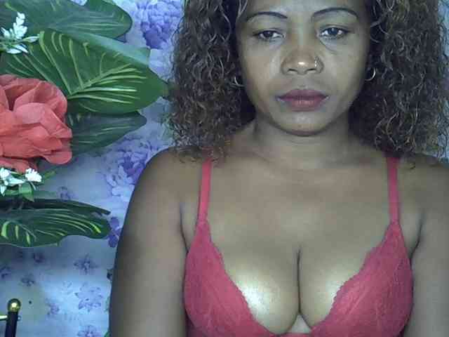 Sexywife1 webcam