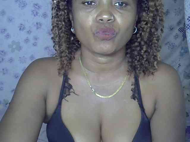 Sexywife1 webcam