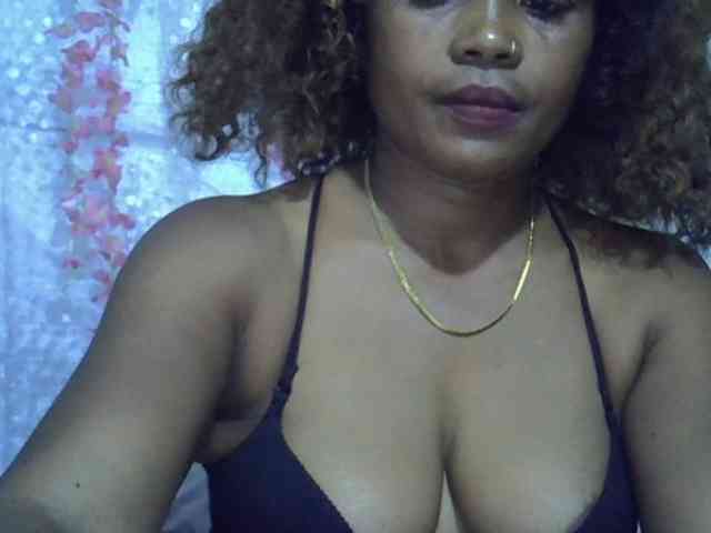 Sexywife1's cam show statistics and live stream