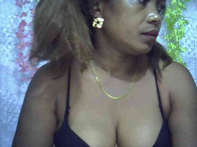 Sexywife1 webcam
