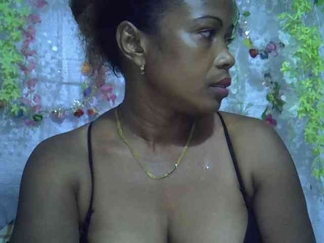Sexywife1 webcam