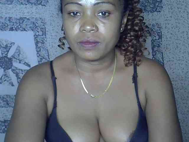 Sexywife1 webcam