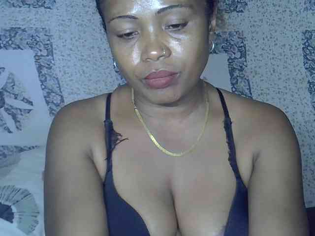 Sexywife1 webcam