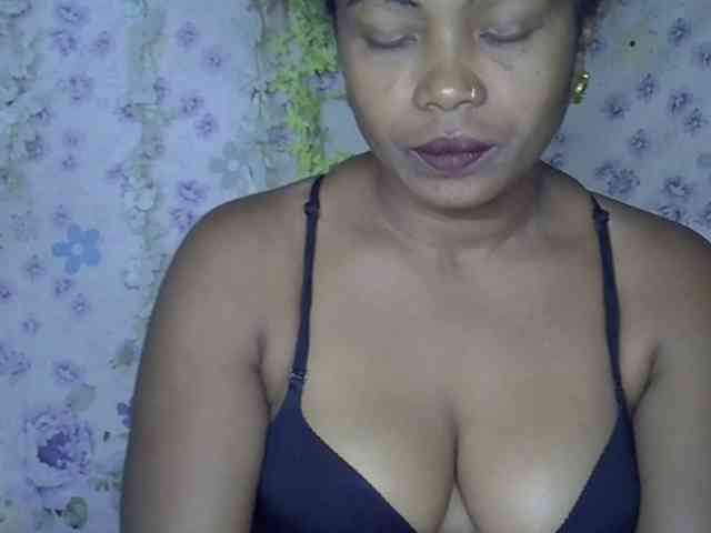 Sexywife1 webcam