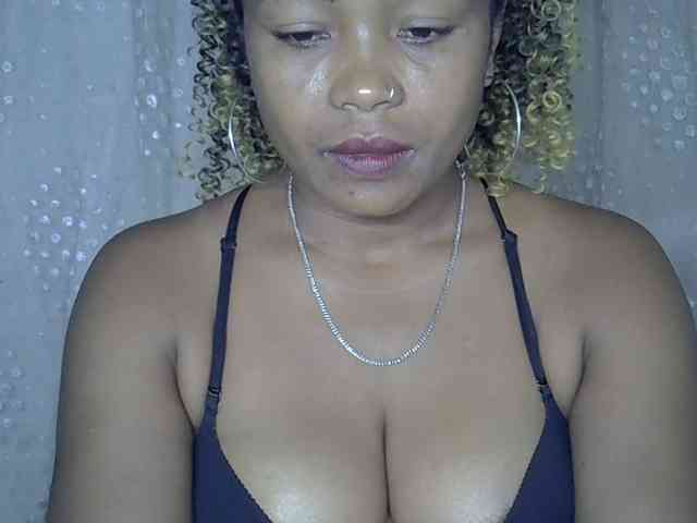 Sexywife1 webcam