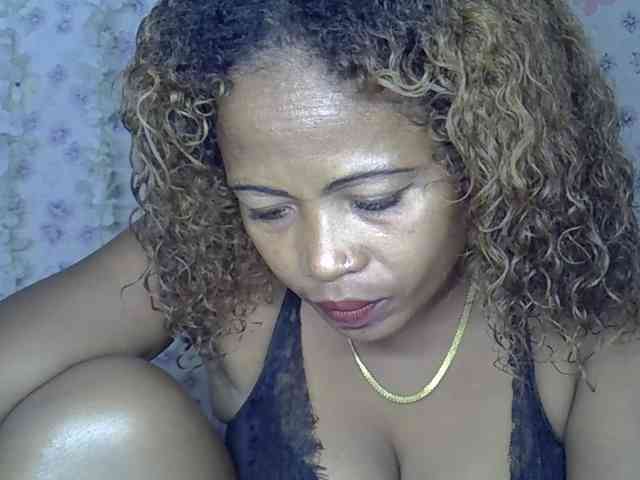 Sexywife1 webcam