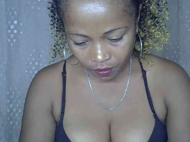 Sexywife1 webcam