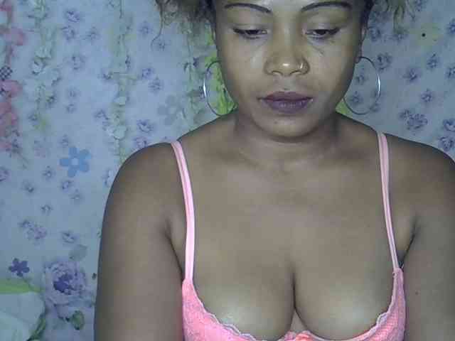 Sexywife1 webcam