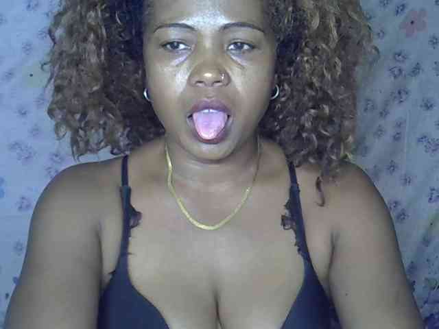 Sexywife1 webcam