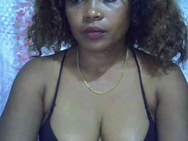 Sexywife1 webcam