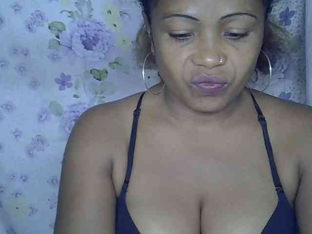 Sexywife1 webcam