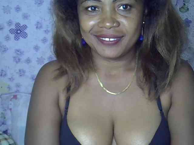 Sexywife1 webcam