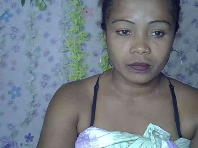 Sexywife1 webcam