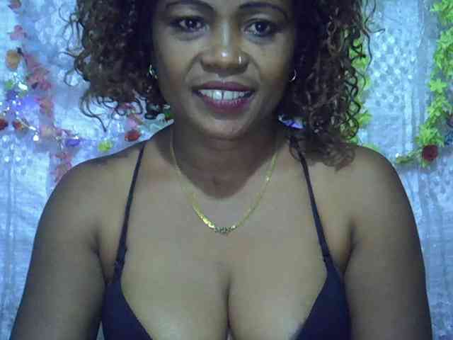 Sexywife1 webcam