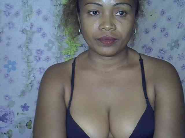 Sexywife1 webcam