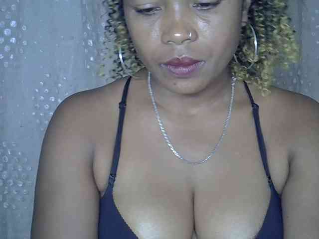 Sexywife1 webcam