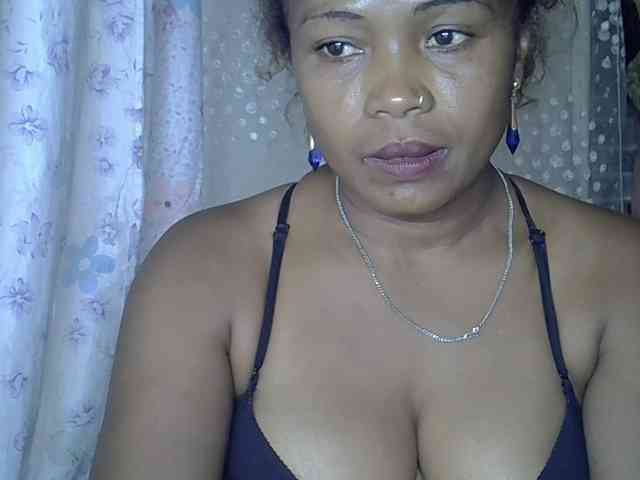Sexywife1 webcam