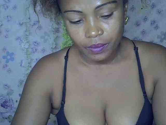 Sexywife1 webcam
