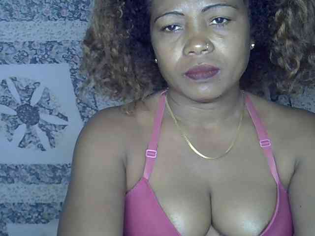 Sexywife1 webcam