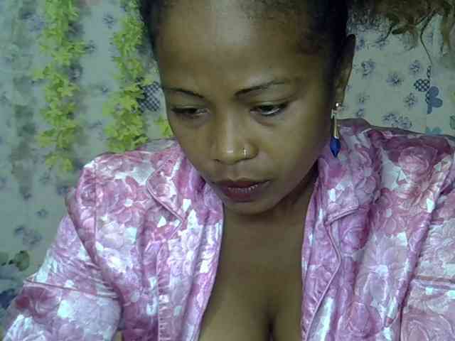 Sexywife1 webcam