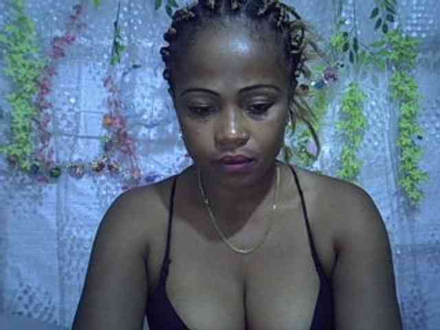 Sexywife1 webcam