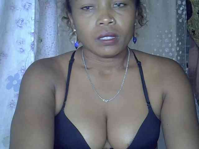 Sexywife1 webcam
