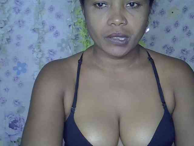 Sexywife1 webcam