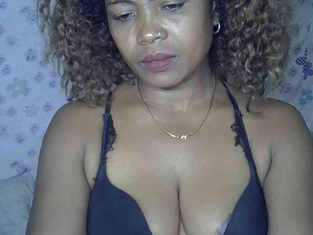 Modèle: Sexywife1