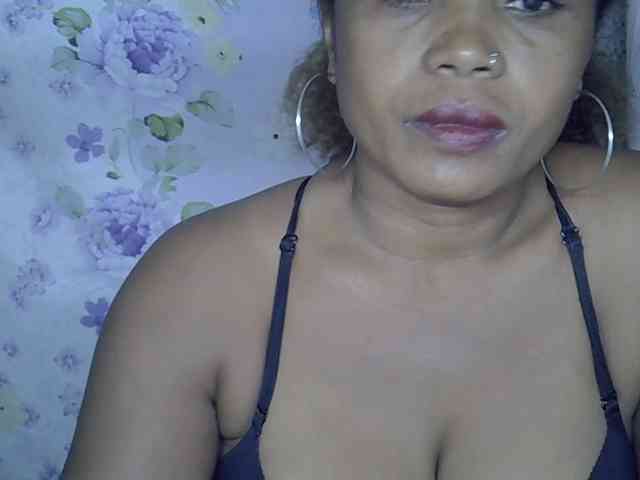 Sexywife1 webcam