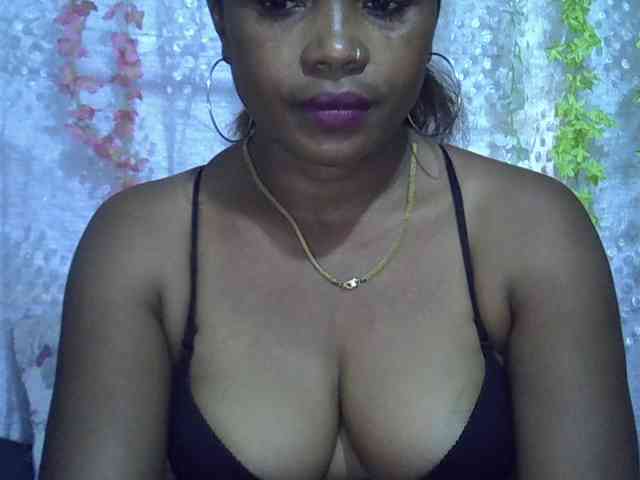 Sexywife1 webcam