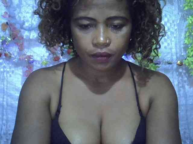 Sexywife1 webcam